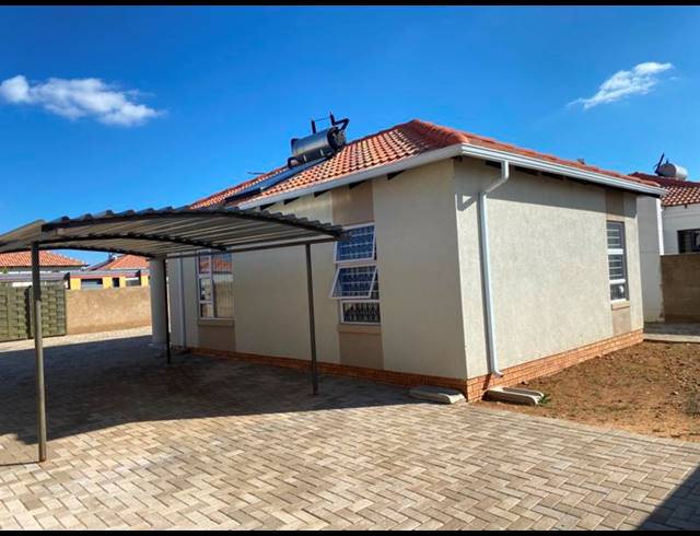 2 BEDROOM HOUSE FOR SALE IN SOUTHERN GATEWAY